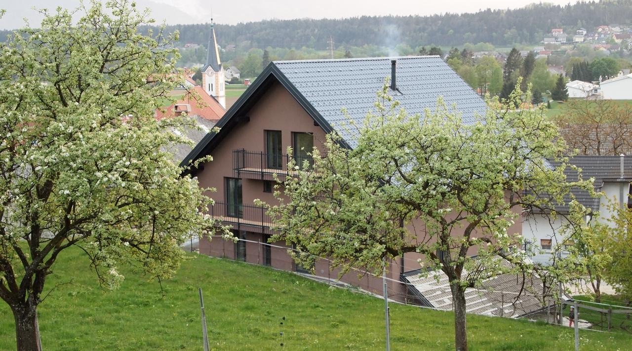 Bed & Breakfast Base Camp Križe Exterior foto