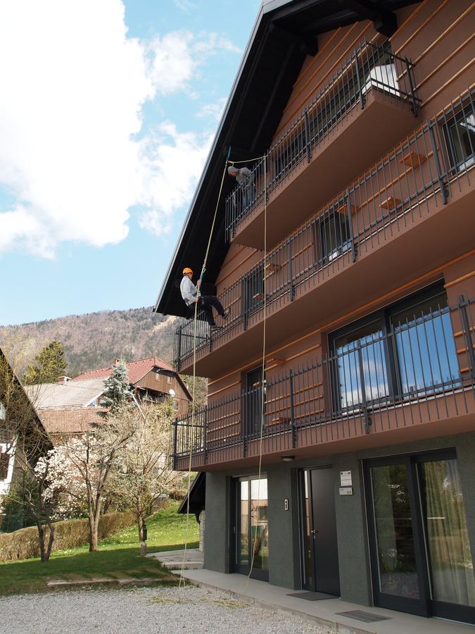 Bed & Breakfast Base Camp Križe Exterior foto